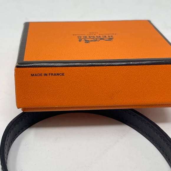 Hermes black leather gold metal slide lock bracelet - Picture 5 of 10